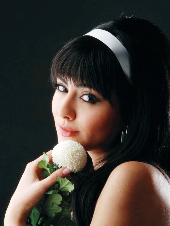"مريم حسين"
