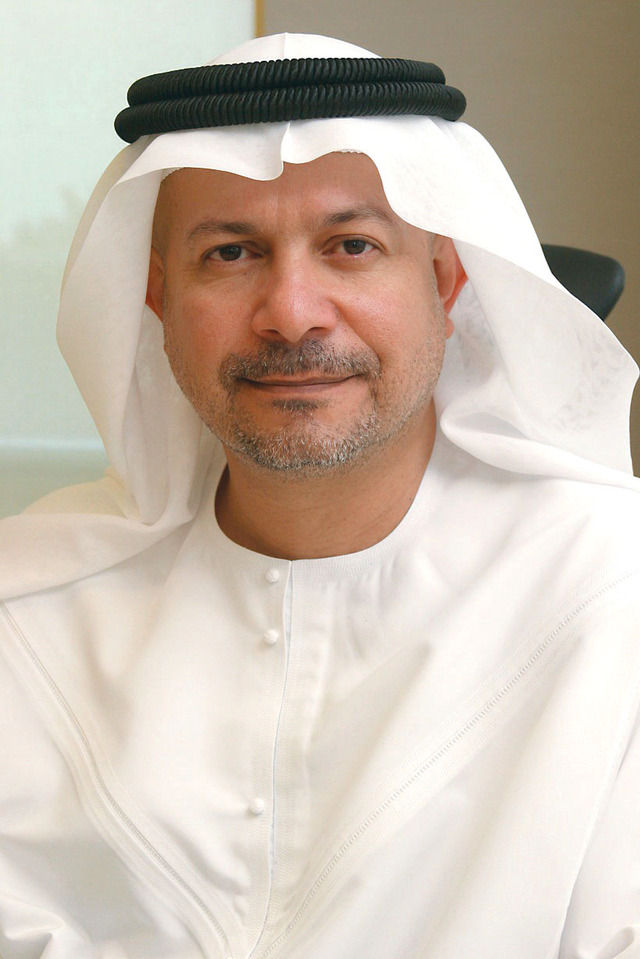 "حسين القمزي"