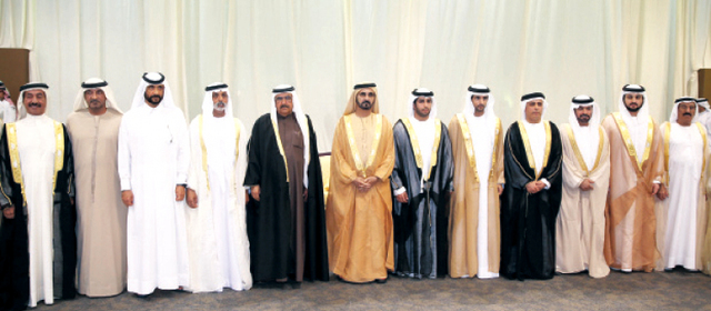 "محمد بن راشد وحمدان ومكتوم بن محمد وحمدان وأحمد بن راشد وأحمد بن سعيد وحشر آل مكتوم ونهيان وحمدان بن مبارك ومحمد النابودة ومطر الطاير والعريس \t تصوير: محمد هشام وعماد علاء الدين"