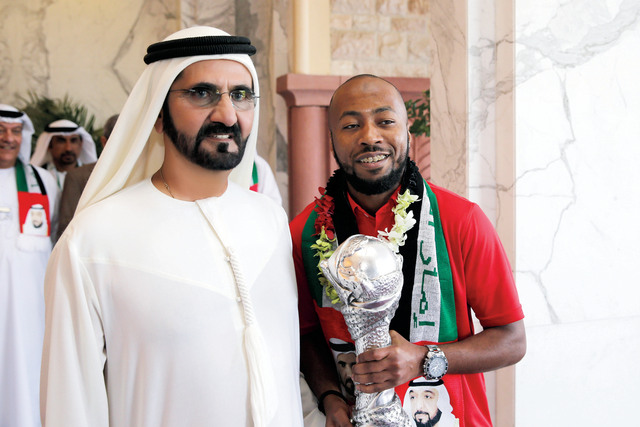 "محمد بن راشد يهنئ اسماعيل مطر"