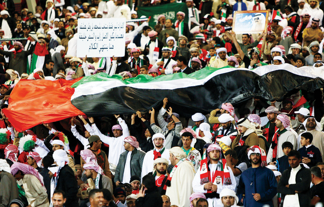 "الجماهير رسمت أروع لوحة في حب الوطن وساندت الأبيض بقوة \t البيان"