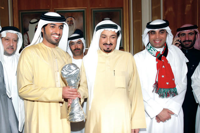 "حميد بن راشد النعيمي وراشد بن حميد وفرحة بكأس الخليج 3"
