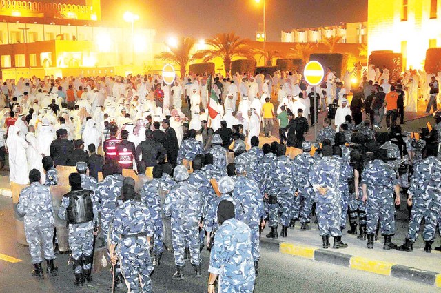 "المطالبة بالإصلاح ليس مكانها الشارع"