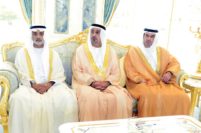 "نهيان بن مبارك وسلطان ومحمد بن خليفة"