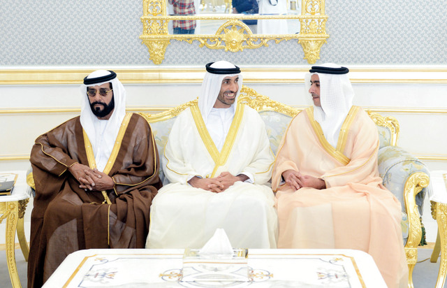 "طحنون بن محمد وسعيد وسيف بن زايد"