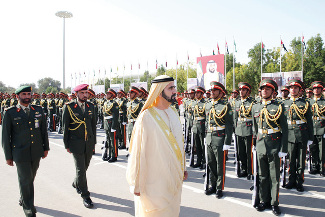 "... وسموه لدى التفتيش على طابور الخريجين في ميدان الاحتفال بالكلية"