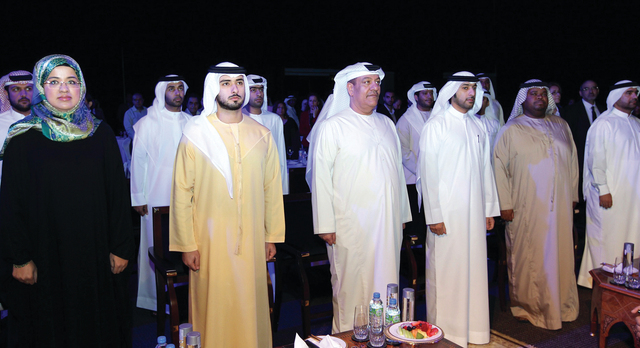 "ماجد بن محمد يشهد حفل توزيع جوائز مهرجان دبي للتسوق 2013 للصحافة والتصوير \tتصوير ــ مصطفى الأميري"