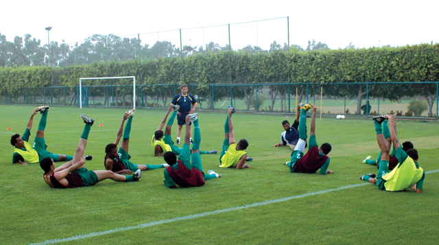 "المدرب المواطن قادر على تولي مسؤولية قطاع المراحل السنية \tأرشيفية"