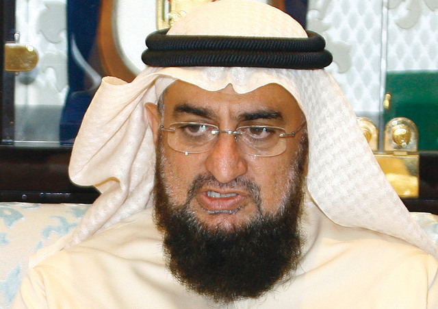 "رشاد بوخش: تحسين جودة الخدمات للمتعاملين مع الدوائر والوزارات الحكومية"