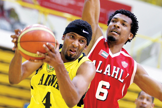 "الأهلي خسر مباراته في الجولة الماضية من الوصل \t تصوير: عماد علاء الدين"