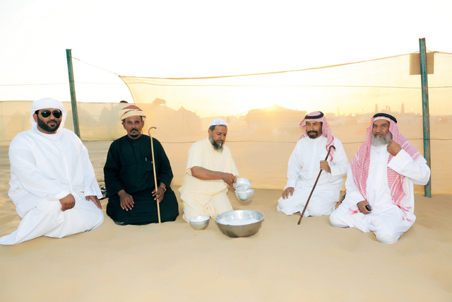 "تفاصيل زاخرة تقدم صورة عن سحر الحياة وبساطتها"