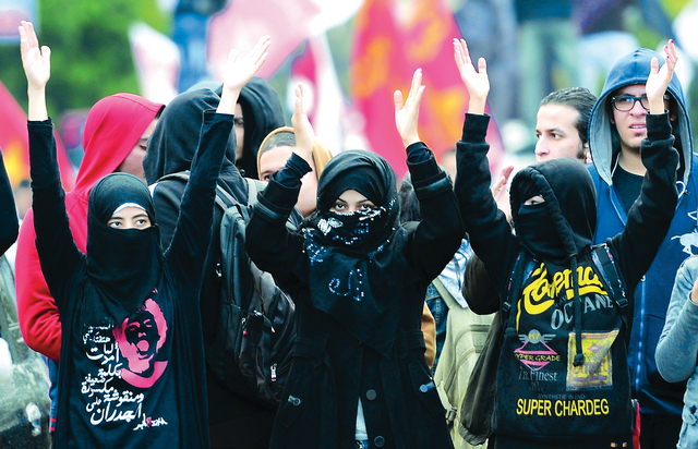 "جماعة البلاك بلوك العنفية ظهرت أخيراً على الساحة المصرية\tا.ف.ب"