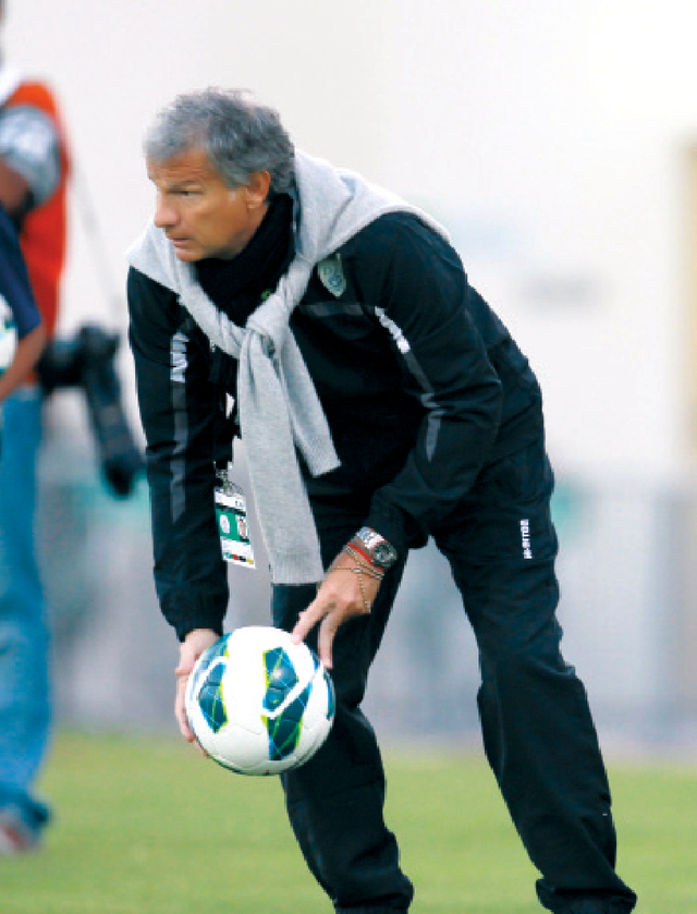 "رينيه حزين لخسارة فريقه دبي"