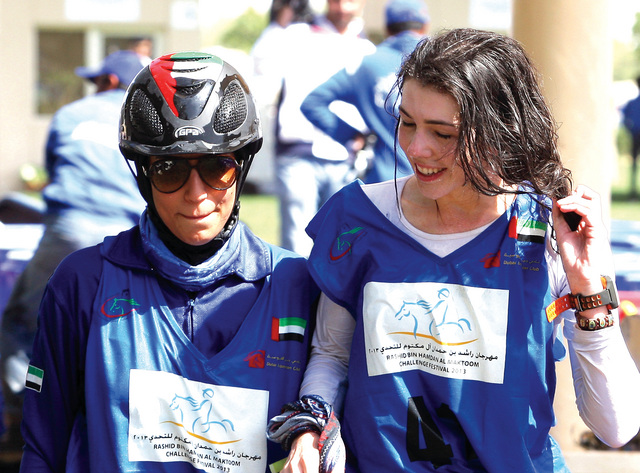 "الفارسة الأولى دانة مع الوصيفة إيمي"