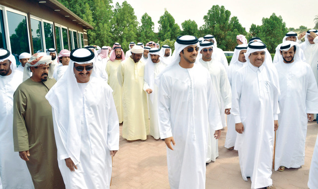 "منصور بن زايد شهد السباق بحضور كبار المسؤولين والضيوف \tوام"