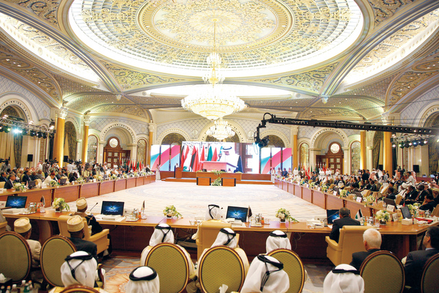 "لقطة من افتتاح الدورة 30 للمؤتمر\t\t\t إي.بي.إيه"