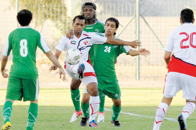 "(العروبة قلب موازين الصدارة في دوري الأولى\tتصوير: محمد منور"