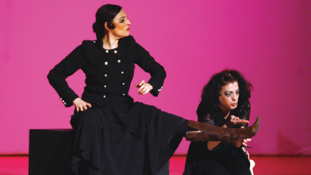 "مشهد من مسرحية «الديكتاتور»"