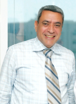 "عماد عزمي"