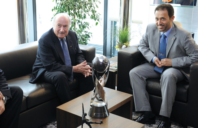 "السركال وبلاتر وبينهما كأس العالم للناشئين \t من المصدر"