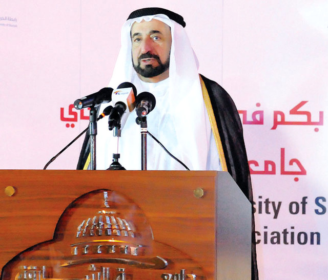"سلطان القاسمي متحدثاً"