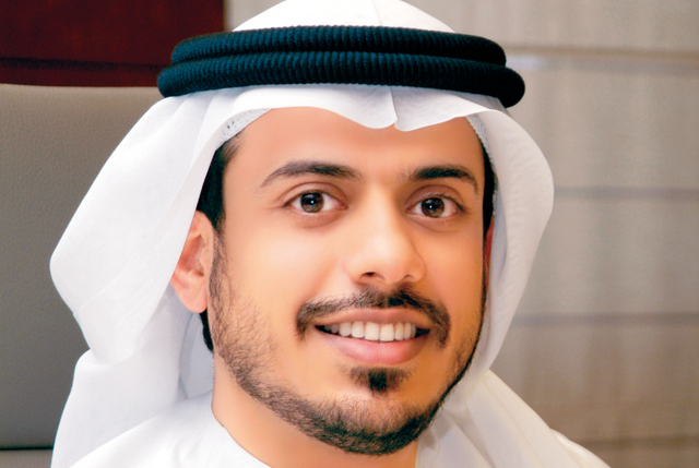 "سلطان بن طحنون: الجوائز لجودة الخدمات والبنى التحتية التي يتمتع بها المركز"
