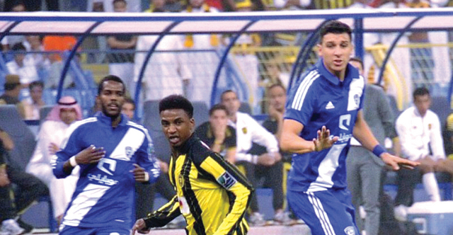 "من مباراة الهلال و الاتحاد \t\t البيان"