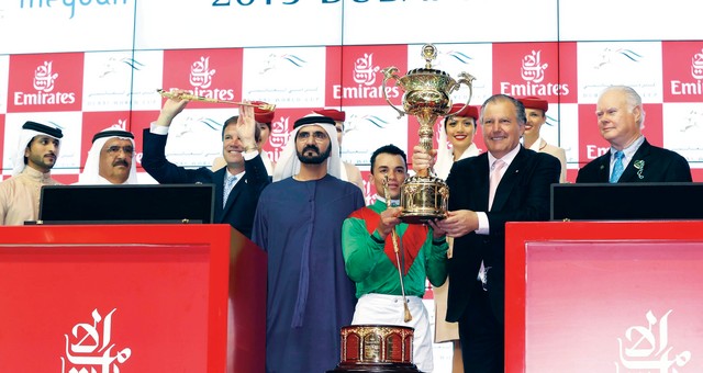 "محمد بن راشد يتوج فريق المهر «أنيمال كينغدام» بالكأس بحضور حمدان بن راشد"