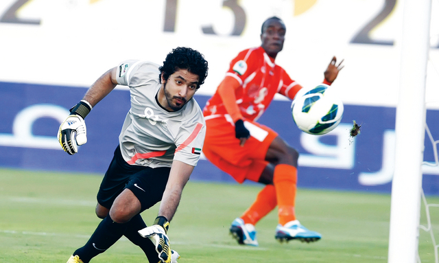 "فونيكيه سي سجل هدفا لعجمان\t تصوير - غلام كاركر"