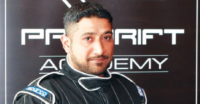 "محمد حبيب المتسابق الإماراتي\t من المصدر"