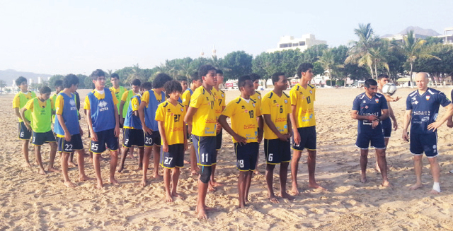 "جانب من تدريبات المنتخب \tمن المصدر"