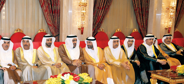 "راشد بن فهد وعبدالعزيز الغرير وحسين لوتاه وأحمد بن حميدان وعيسى الميدور وياسر أميري وسعيد الطاير وسلطان بن مجرن"