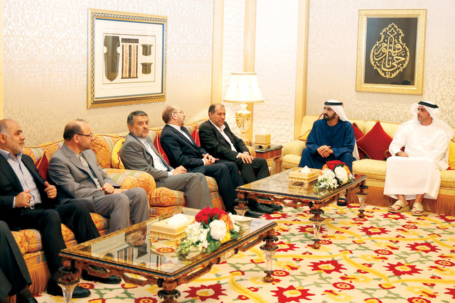 "نائب رئيس الدولة خلال استقباله الوزير الإيراني والوفد المرافق بحضور نائب رئيس مجلس الوزراء وزير الداخلية"