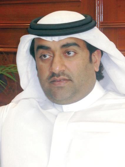 "محمد الكمالي :"