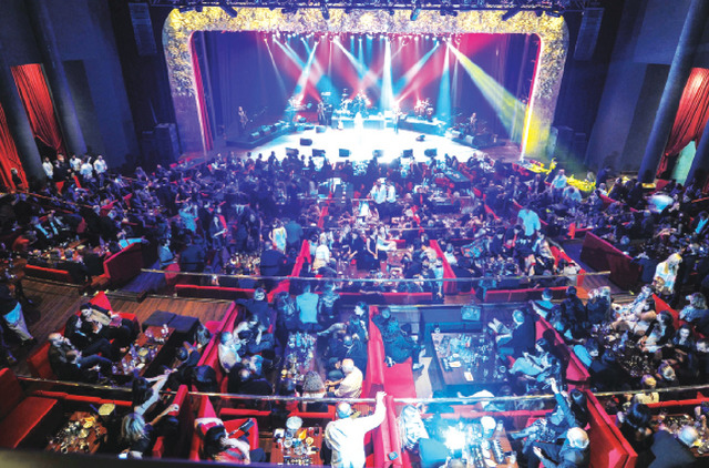 "مقاعد المسرح يصل عددها إلى نحو 1000 مقعد"