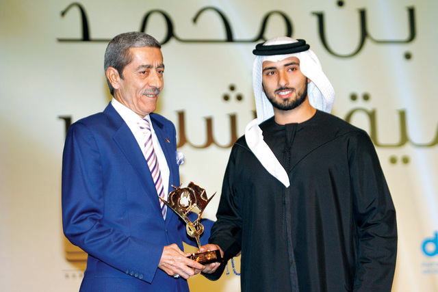 "ماجد بن محمد خلال تكريم وليد العارضة"