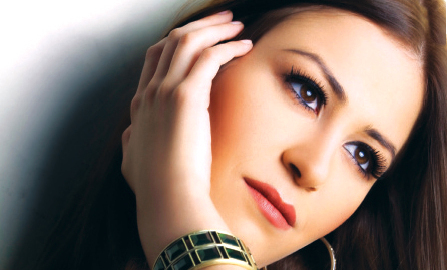 "منة شلبي"