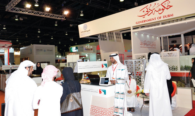 "نظمت دائرة التنمية الاقتصادية 31 برنامج تدريب العام الماضي     تصوير- عمران خالد"