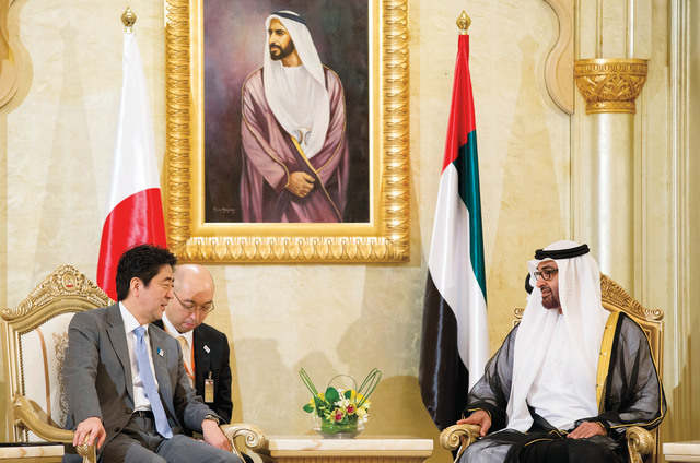 "محمد بن زايد و شينزو آبي خلال جلسة المباحثات\tوام"