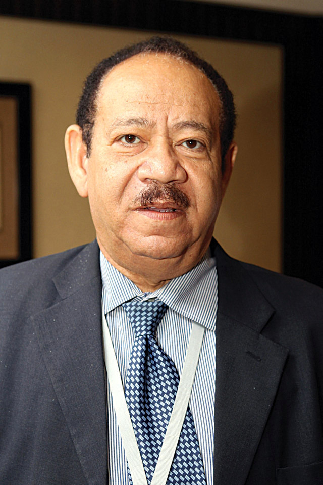 "نصر الدين حسن"