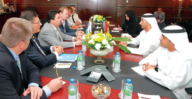 "خلال استقبال آل صالح للوفد الارجنتيني\tمن المصدر"