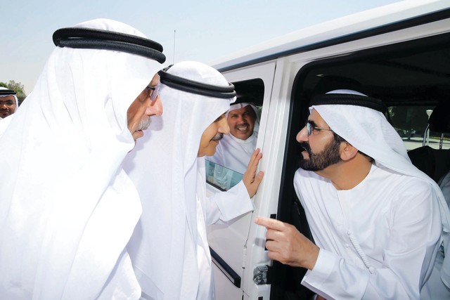 "محمد بن راشد ومصبح الفتان وعبد الغفار حسين"