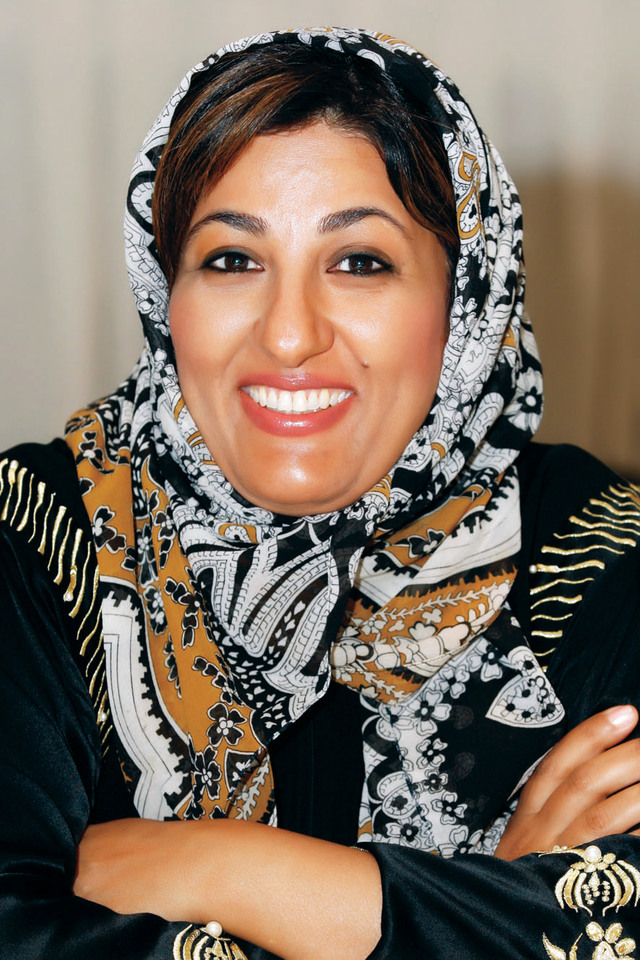 "نجوم الغانم: ضرورة إعطاء العربية أهمية دون إهمال دراسة اللغات الأخرى"