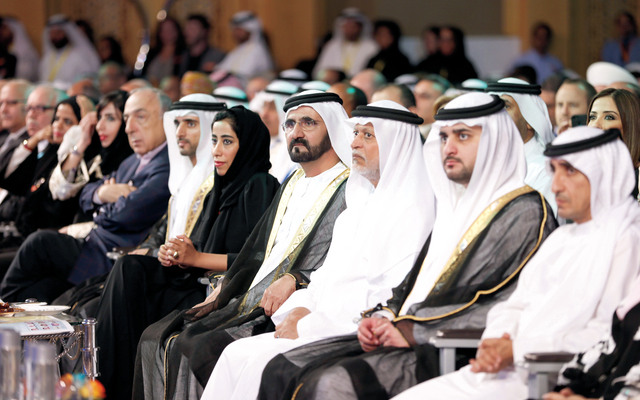 "محمد بن راشد يشهد الحفل بحضور حمدان ومكتوم بن محمد وسعيد بن مكتوم وابراهيم بو ملحة ومنى المري\tتصوير: خليفة اليوسف"