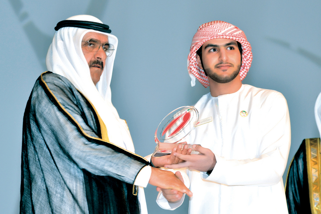 "وسلطان عبدالله عتيق أحمد إسماعيل الشحي"