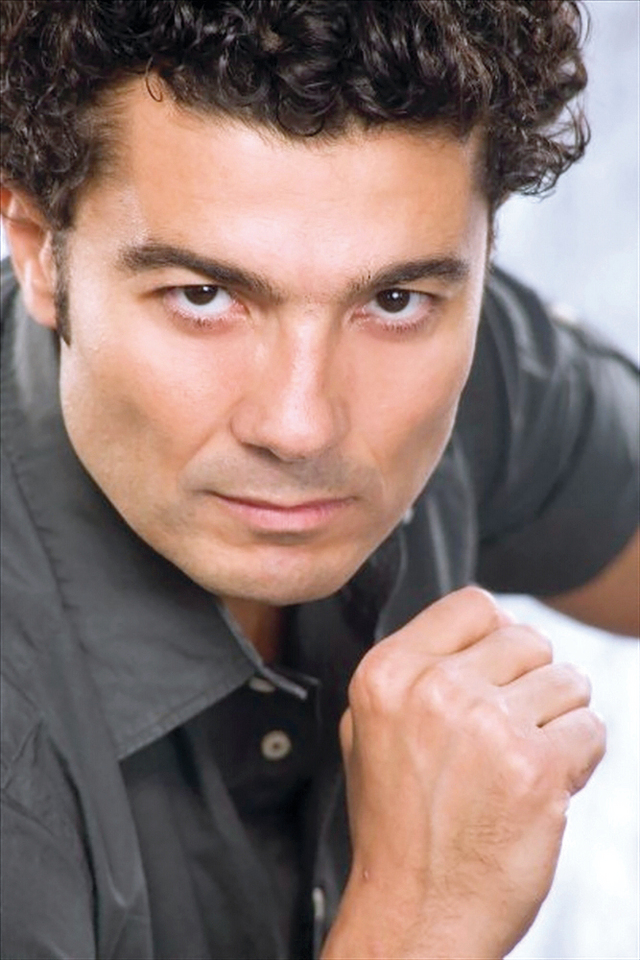 "خالد النبوي"