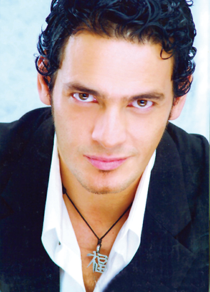 "خالد أبوالنجا"