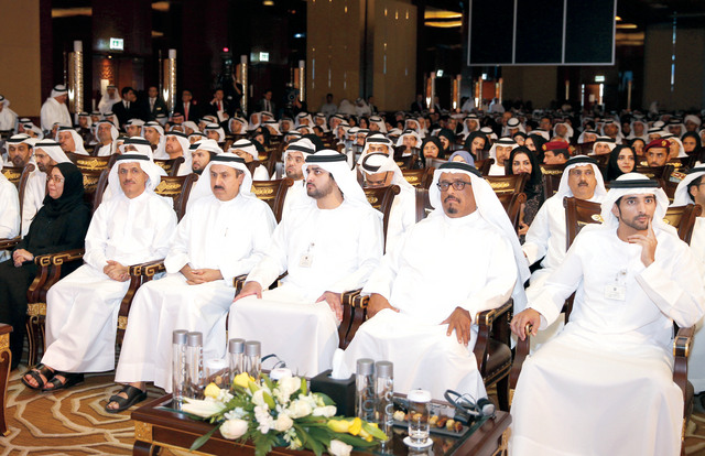 "حمدان ومكتوم بن محمد وصقر غباش ومريم الرومي وسلطان المنصوري وضاحي خلفان"