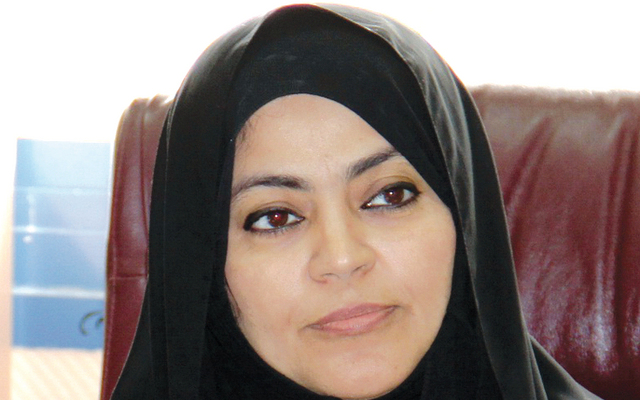 "سمية السويدي"