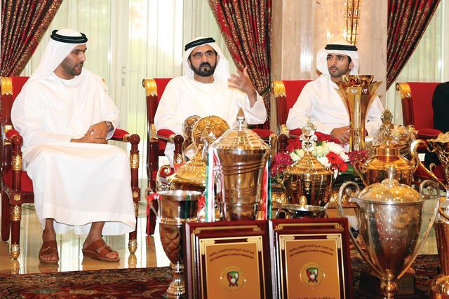 "محمد بن راشد في حديث الانجاز مع حمدان بن محمد والنابودة"